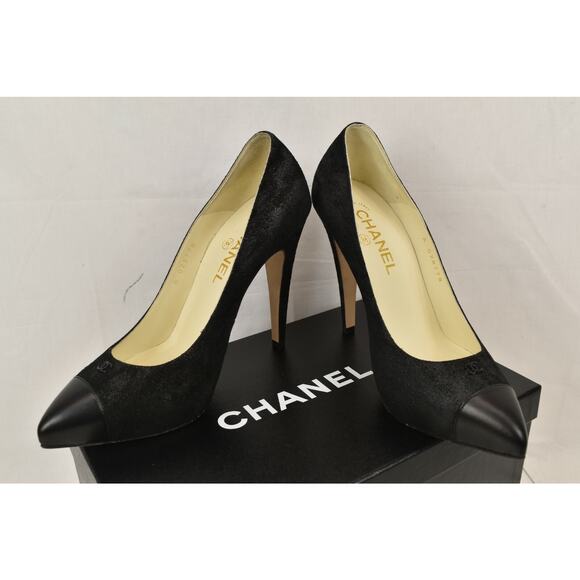 NIB CHANEL BLACK G28778 SHIMMER SUEDE CC LOGO POINTY CAP TOE CLASSIC PUMPS 37.5 - Picture 3 of 12